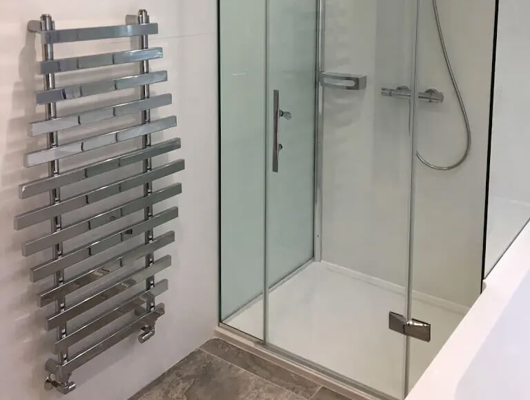 Bathroom/Tiling