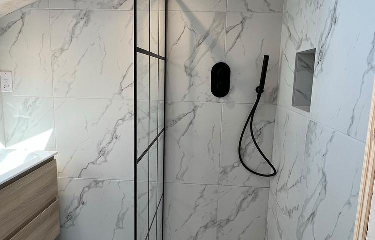 Bathroom renovation and tiling in the Clapham home